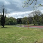 aires-jeux-tennis-volley-cadre-nature-domaine-gil