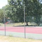 tennis-et-aire-jeux-enfants-domaine-gil